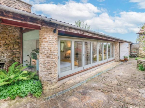 The Studio - Uk47872